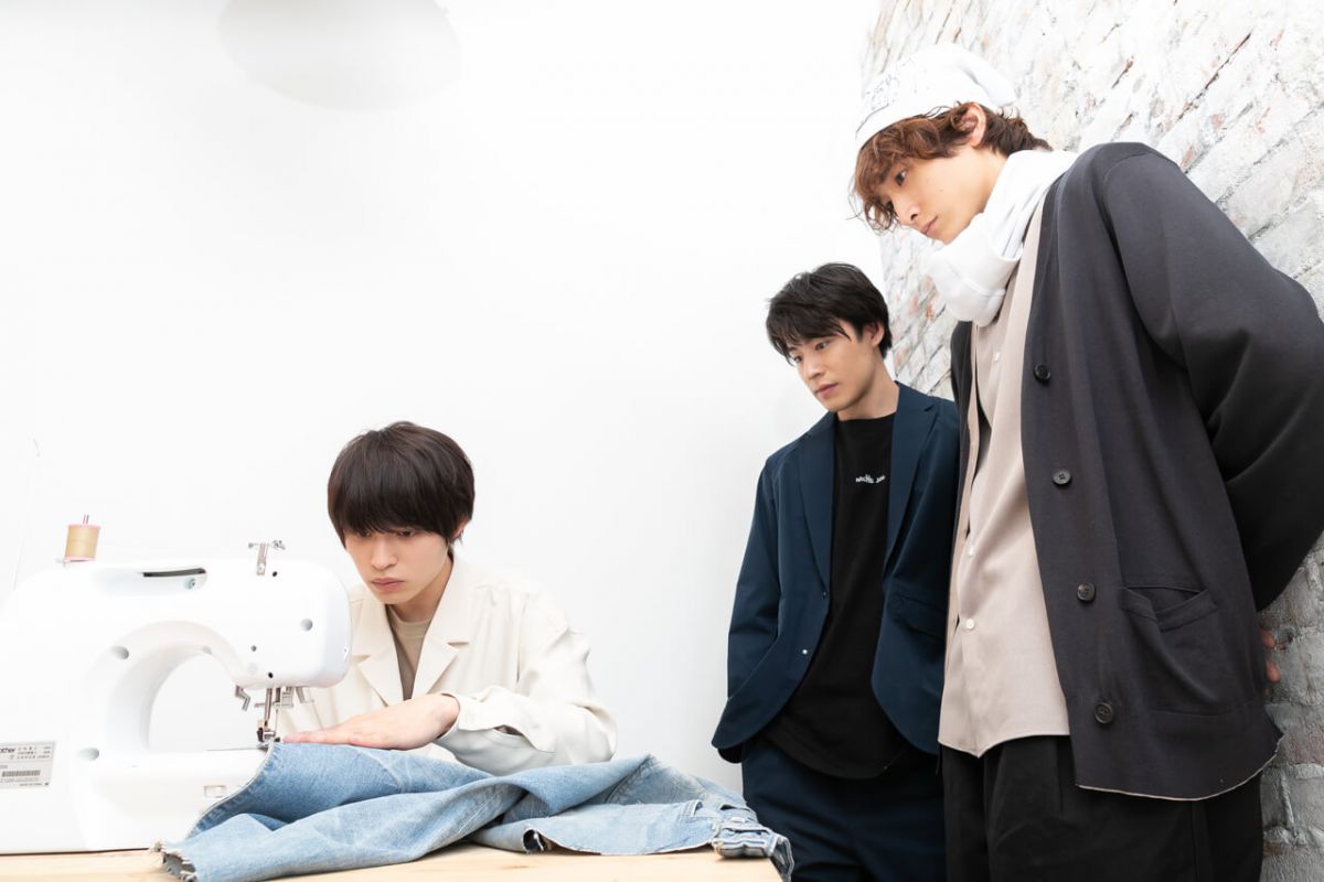 無言のプレッシャーを与える先輩2人