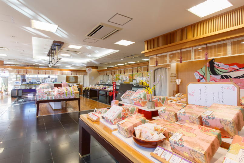 小倉山荘の本店、小倉山荘 竹生の郷に行ってみた!