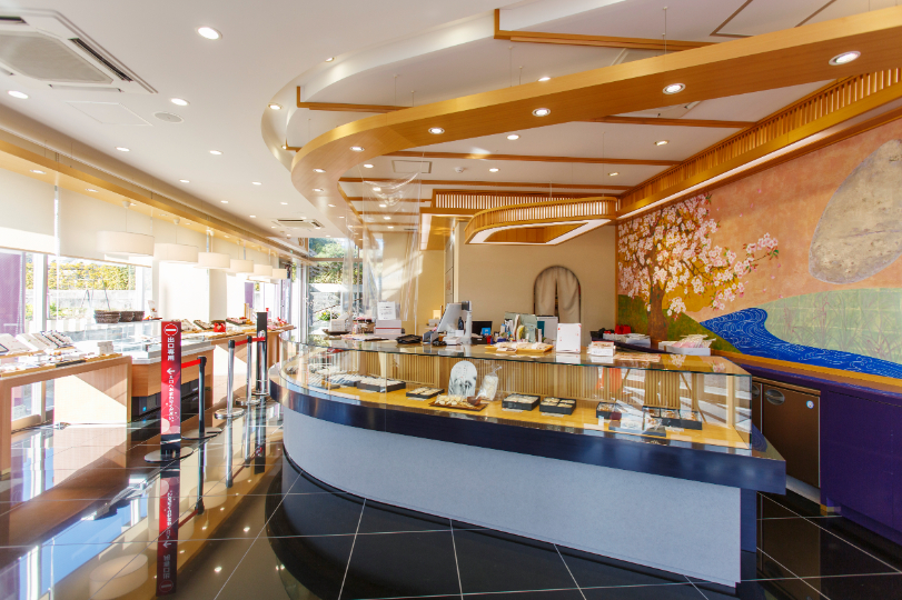 小倉山荘の本店、小倉山荘 竹生の郷に行ってみた!