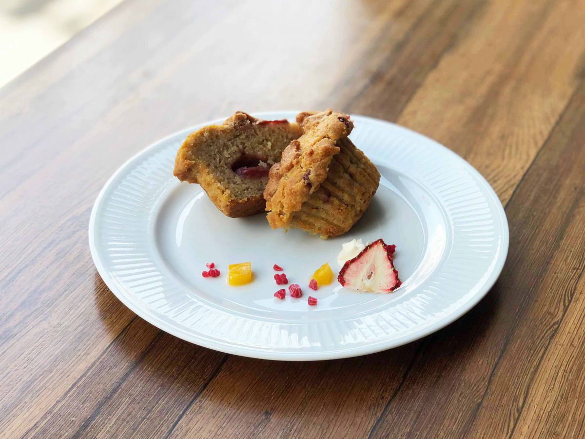 「グルテンフリー＆ヴィーガンマフィン いちごクランブル」600円（税抜）