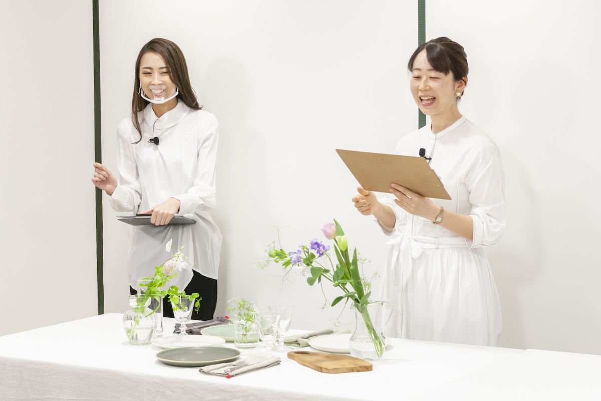 MCの山田真以さん(写真左)が進行を担当。参加者の皆さんからの質問もたくさんありました!