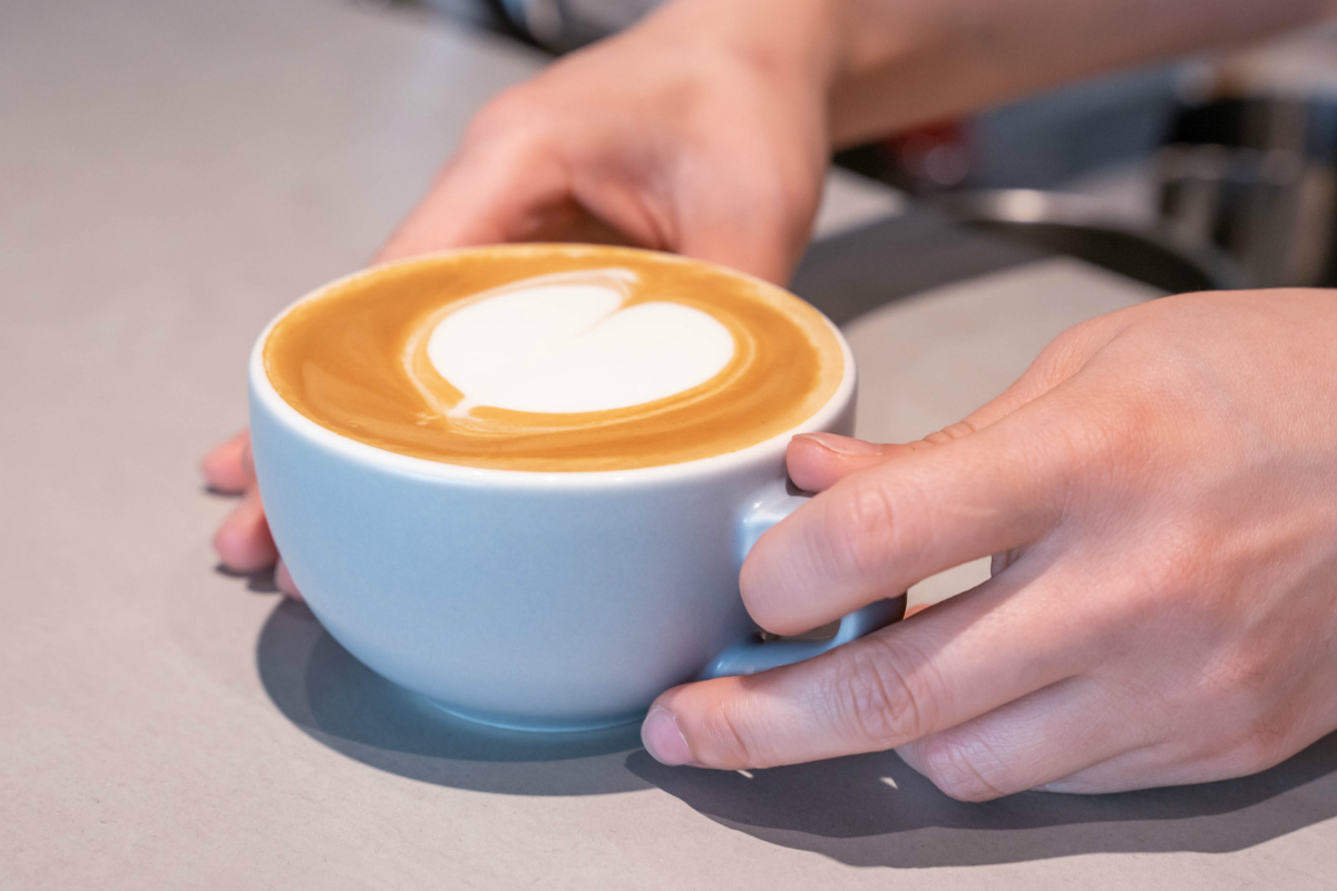 カフェラテ（ホット） 550円