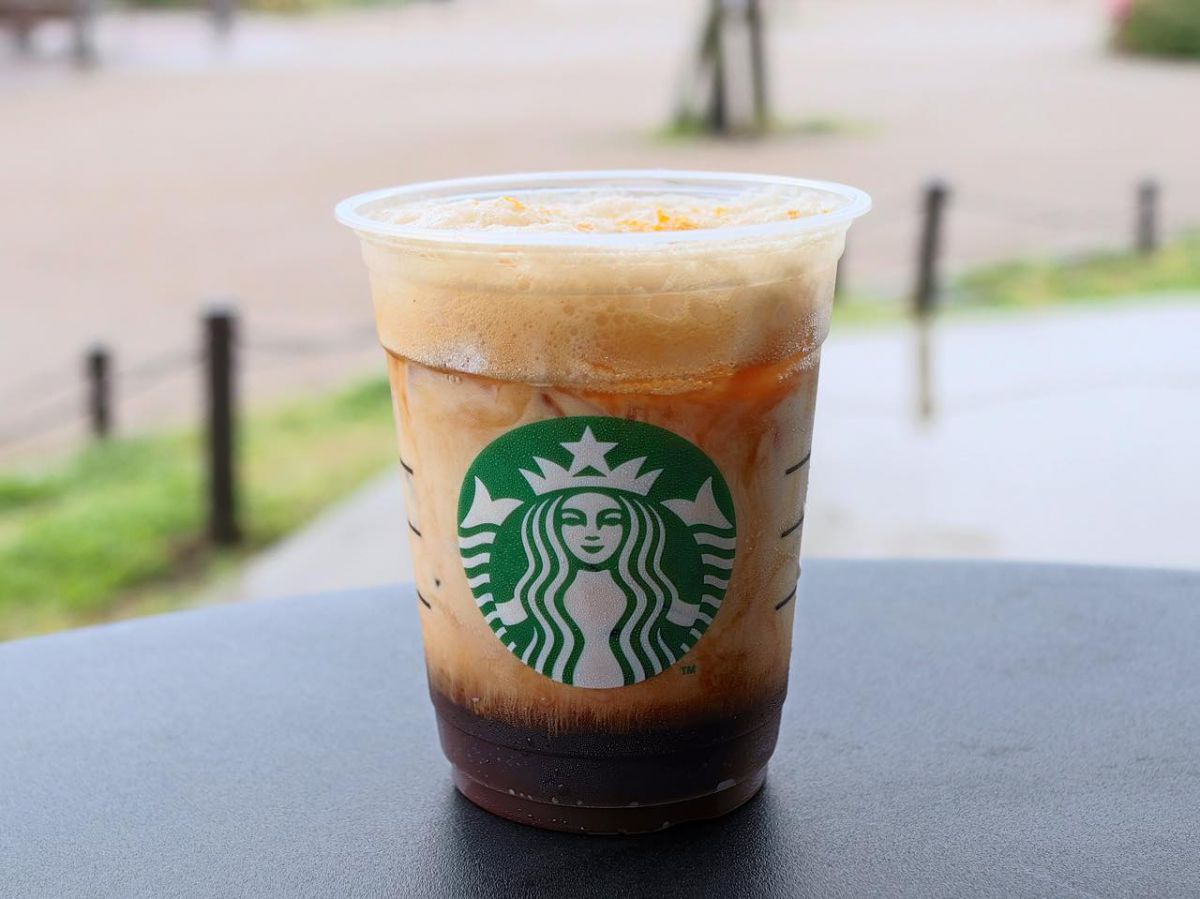 「ダブル トール ラテ シェケラート」Tallサイズのみ Tall 496円（テイクアウト）/ Tall 506円（店内利用）