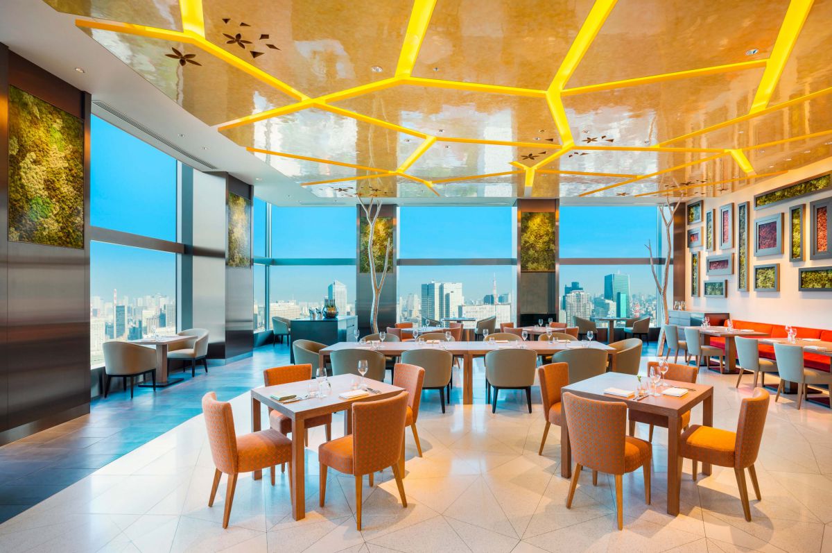 オールデイダイニング「All-Day Dining OASIS GARDEN」