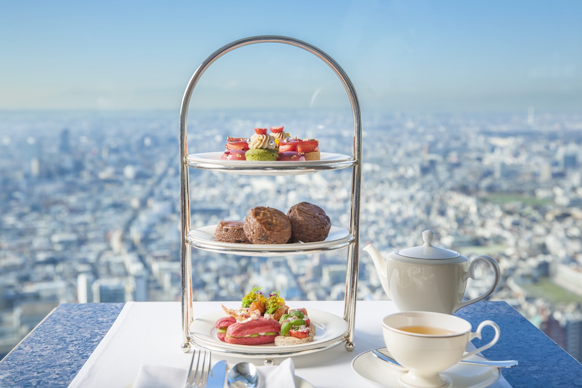 アフタヌーンティー　1人 6600円 （税込・サービス料別）