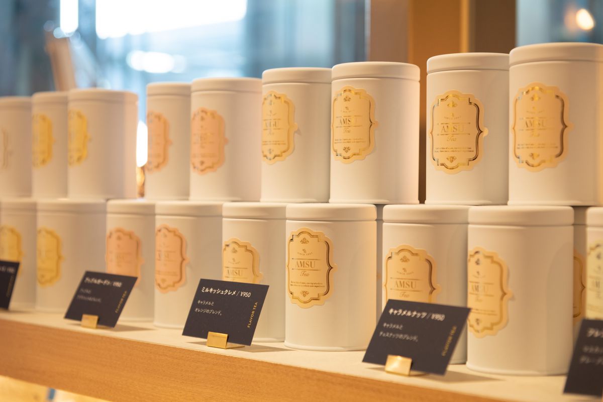 ティーバッグ 10個入り ホワイト缶1缶950円