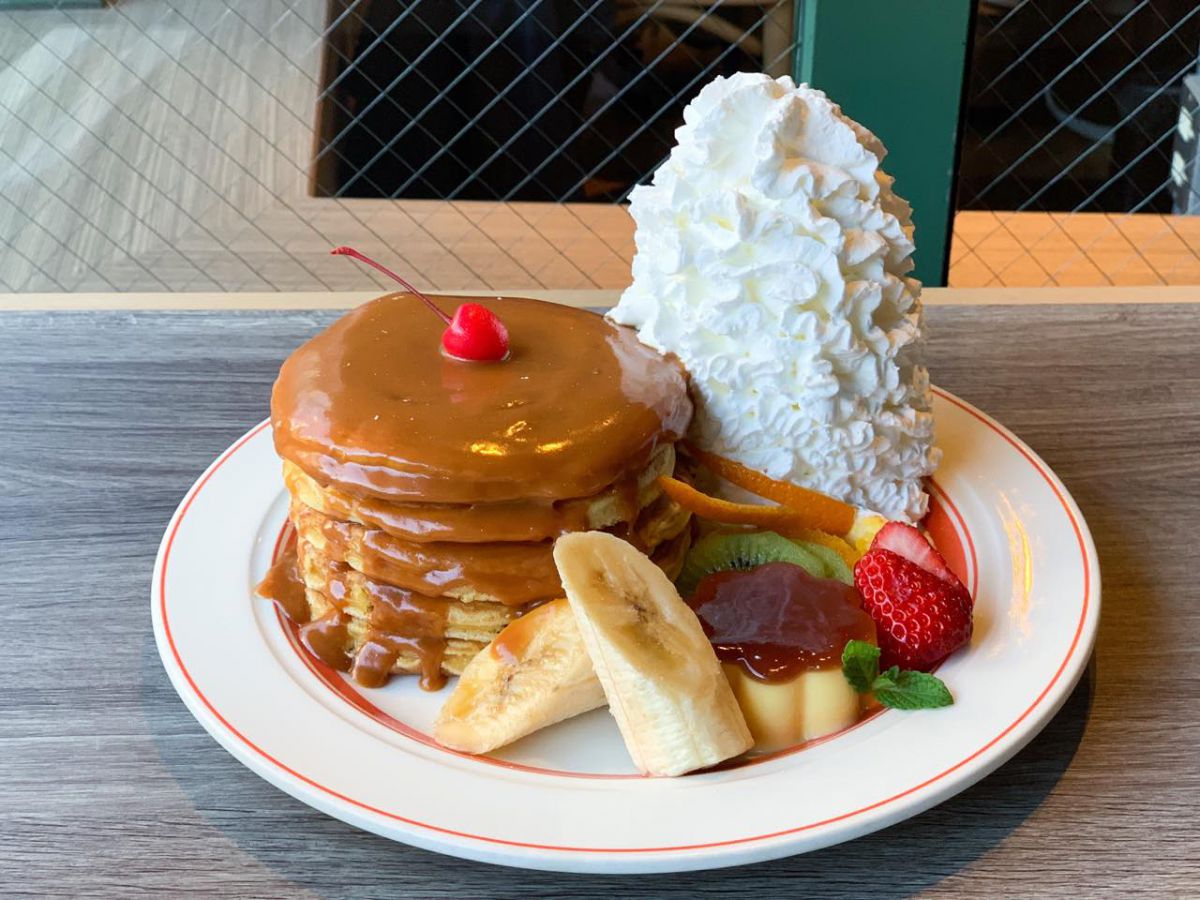 「なつかしのパンケーキ・ア・ラ・モード」1630円　※テイクアウト不可