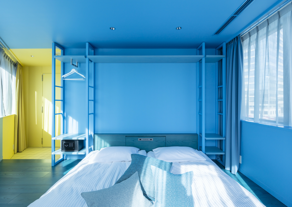 「コーナールーム」