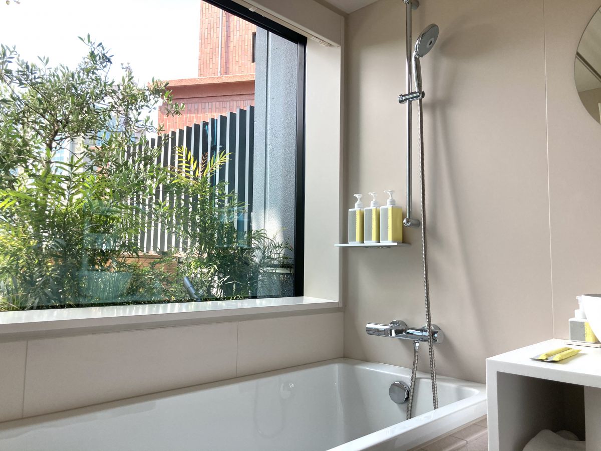 「バルコニールーム」