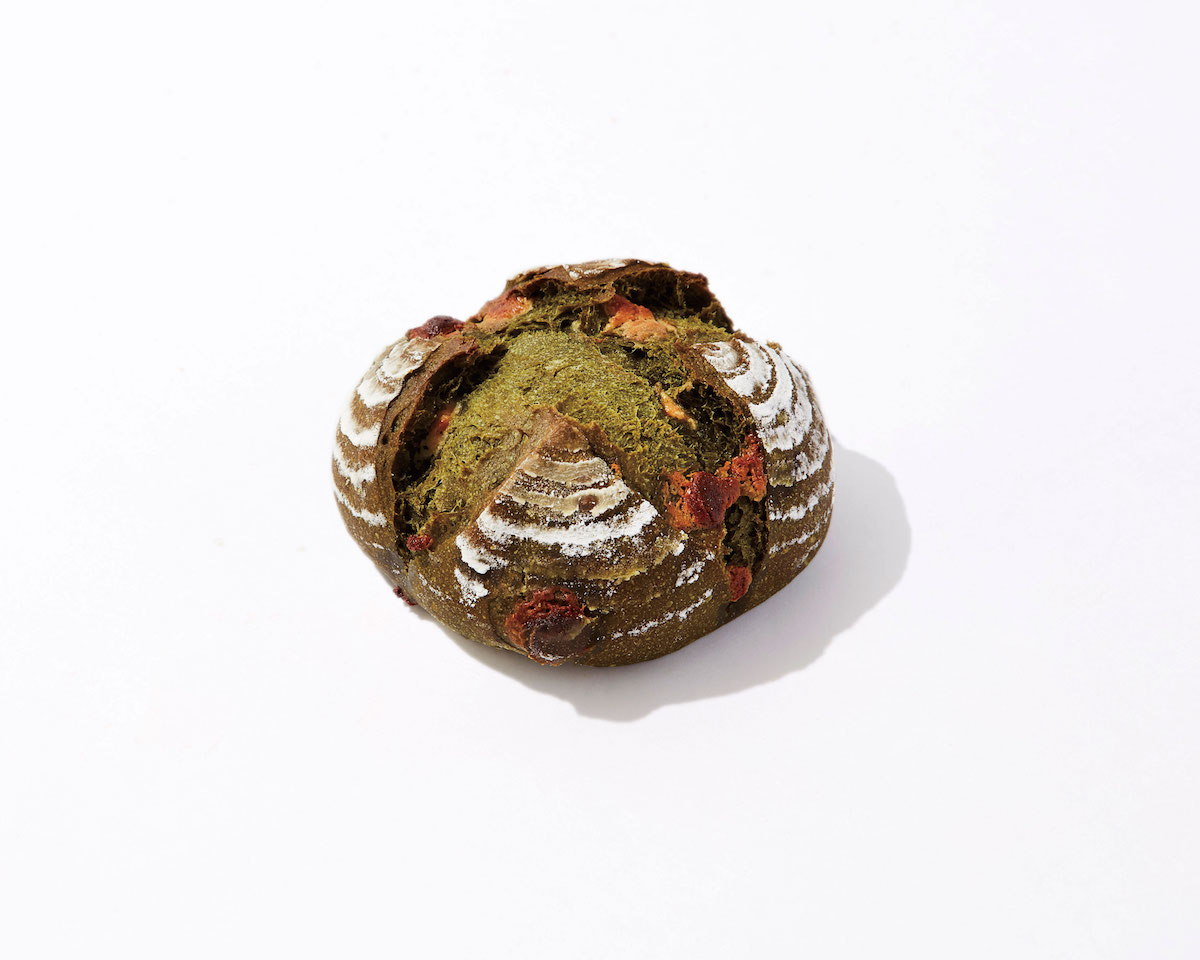 「抹茶とホワイトチョコのカンパーニュ」195円（税込）