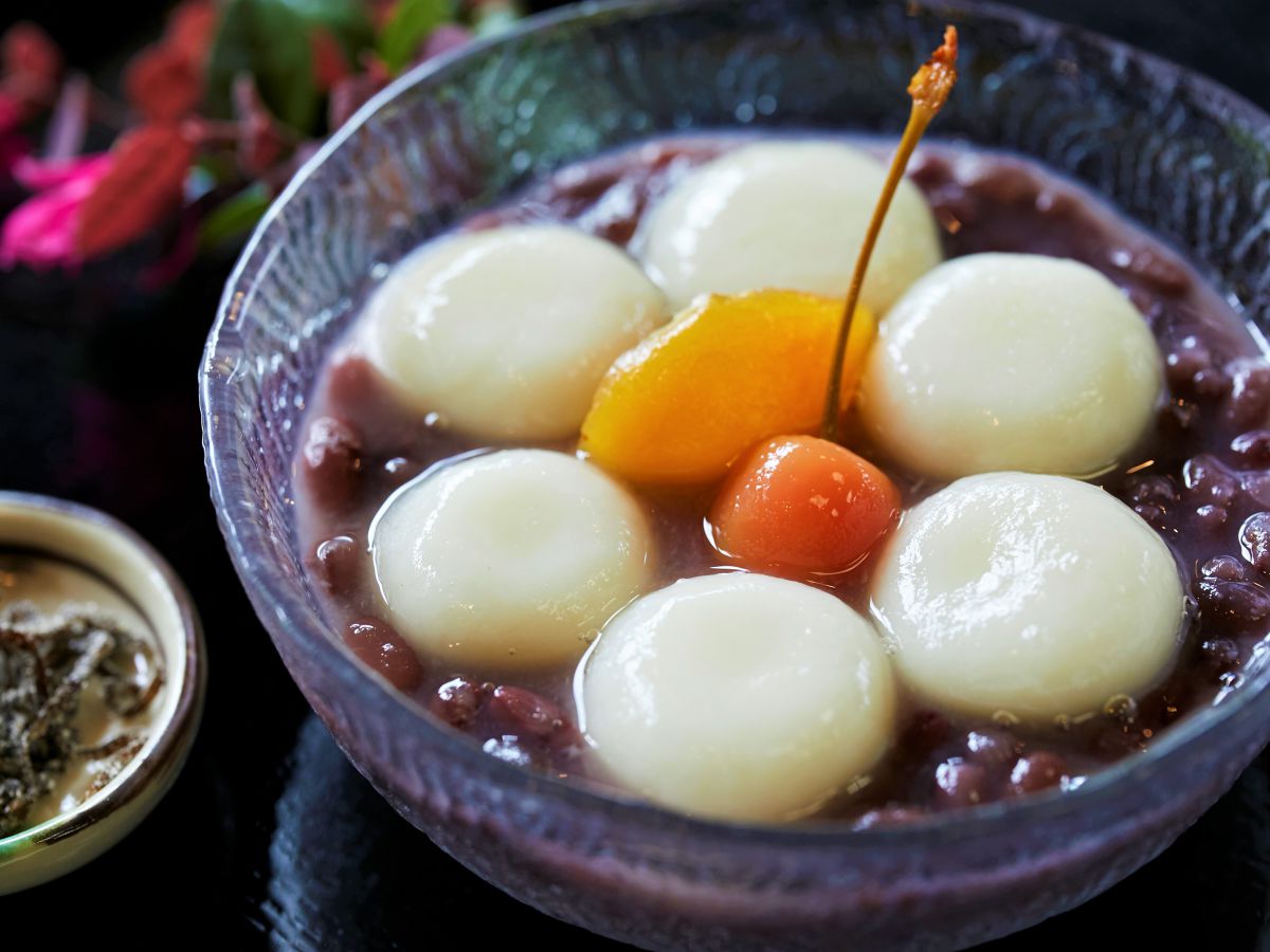 白玉ぜんざい 1100円　※新型コロナウィルス・緊急事態宣言により、販売が不定期になる場合があります