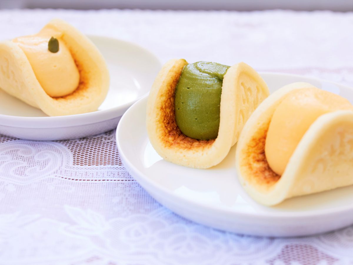 （左）チーズフレッシュ［月替わり］（中央）グリーンフレッシュ（右）カスタードクリーム 各280円