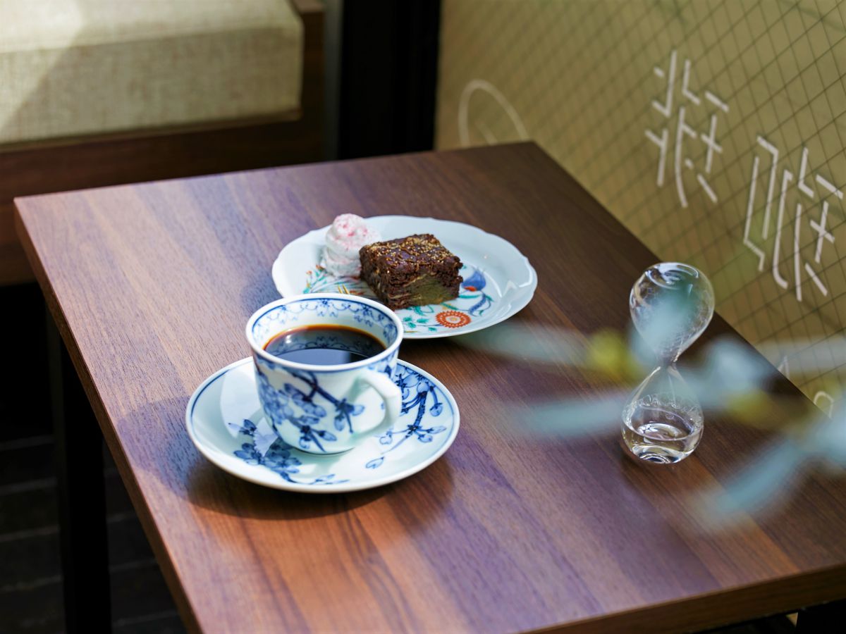 (手前)モカ・ハラー 900円（奥）バナナチョコブラウニー 500円 