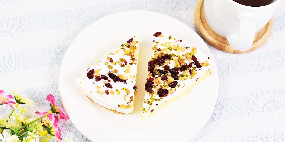 ローソン、ドライフルーツとナッツのカッサータ