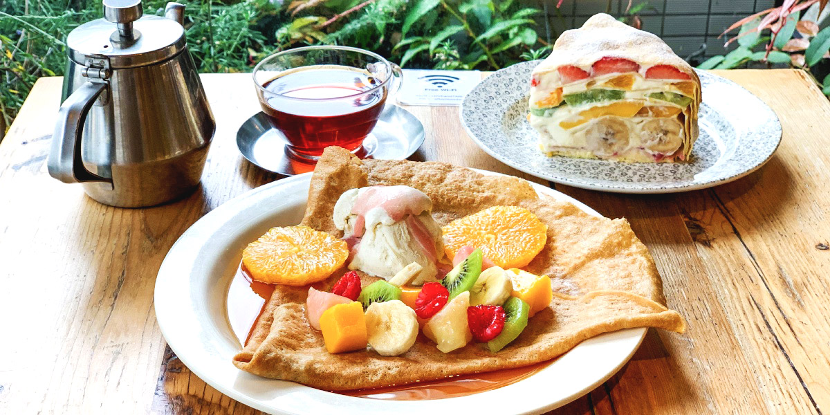 もちもち食感“クレープ”が絶品すぎる！「アフタヌーンティー・ラブアンドテーブル」が、フルーツたっぷりミルクレープなどメニューを一新