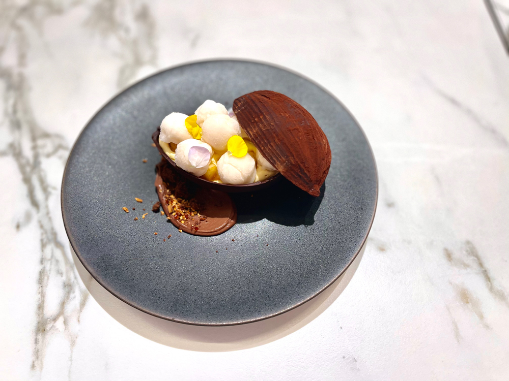 「スペシャルデセール フローラルカカオ ～オリジナルティラミス～」1760円（税込）