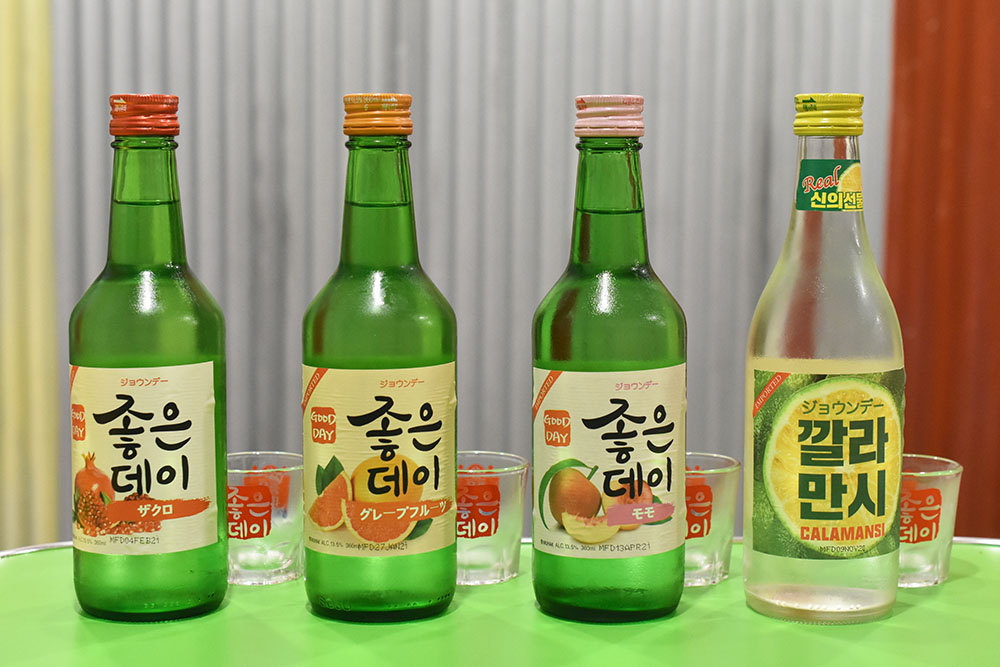 「ジョウンデー（左からザクロ・グレープフルーツ・モモ・カラマンシー）」各800円（税込）