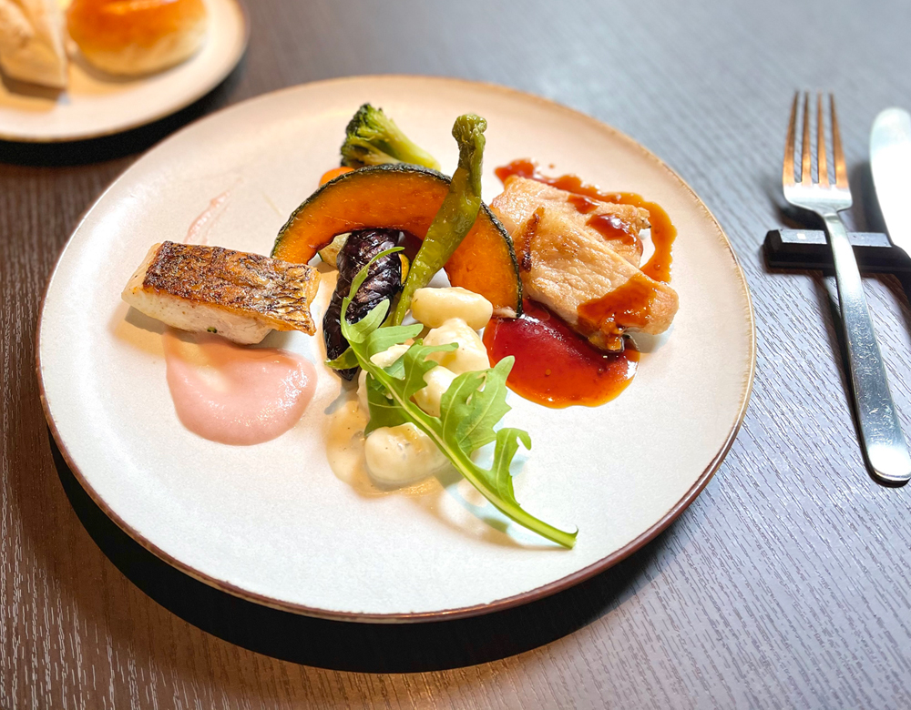 「ウィークデイランチメニュー」メイン