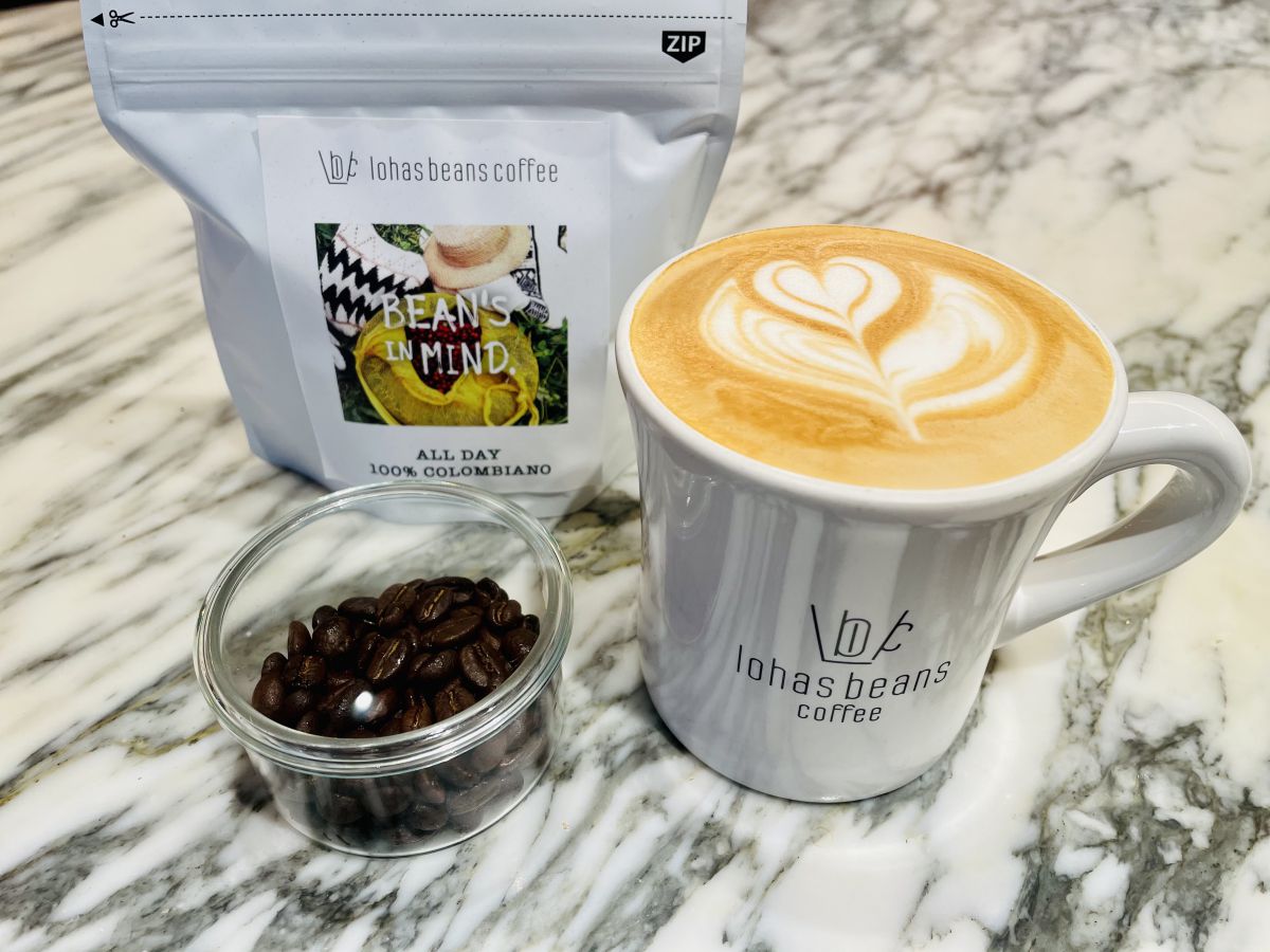 「カフェラテ」715円（税込）