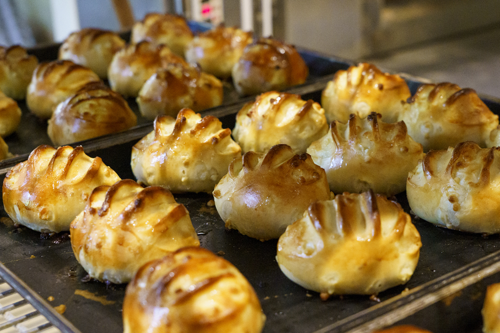 モチモチのヴィエノワ生地×ホワイトチョコ1個324円