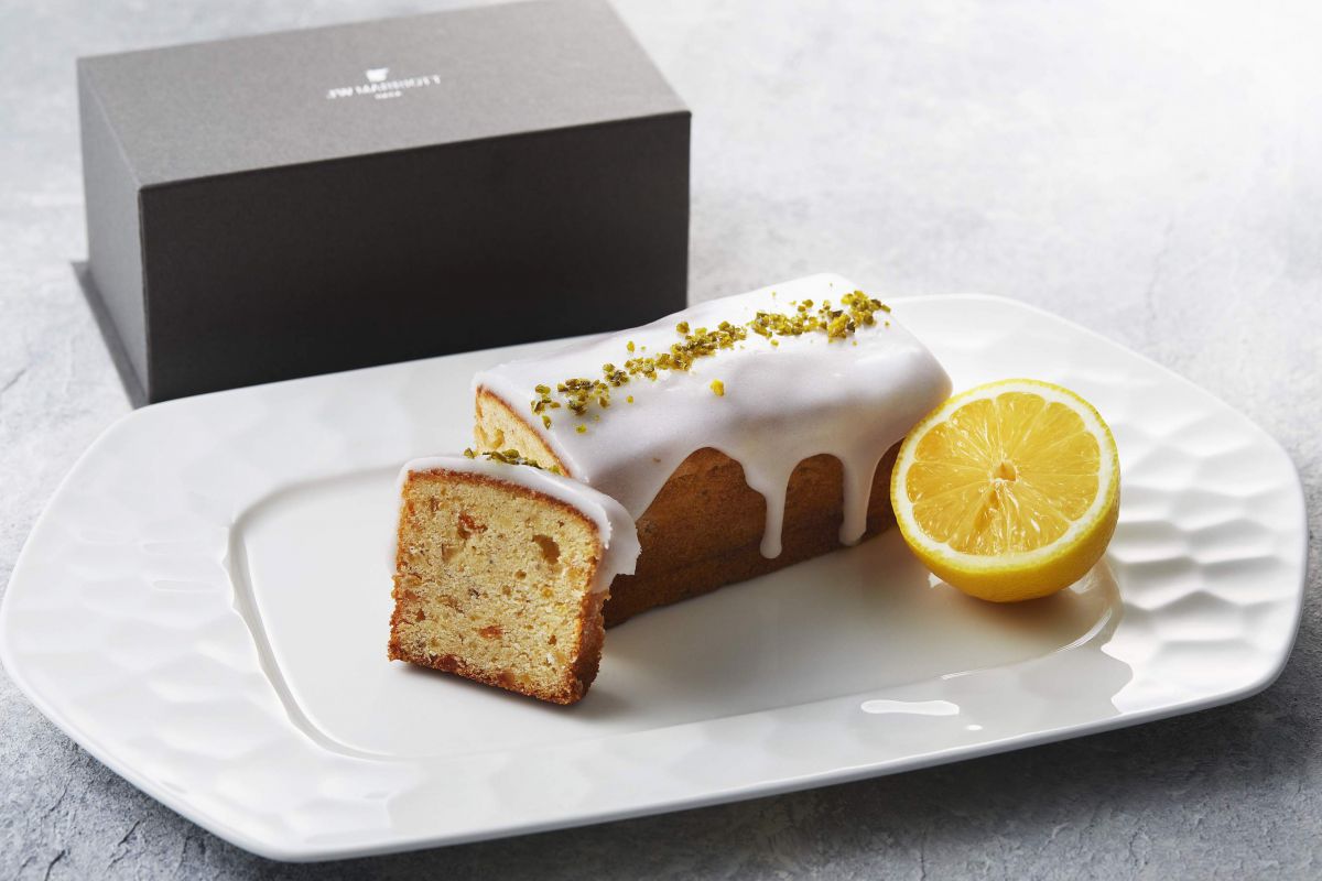 ペストリーシェフ白山特製　レモンドリズル　シャンパーニュ　チーズケーキ  2200円