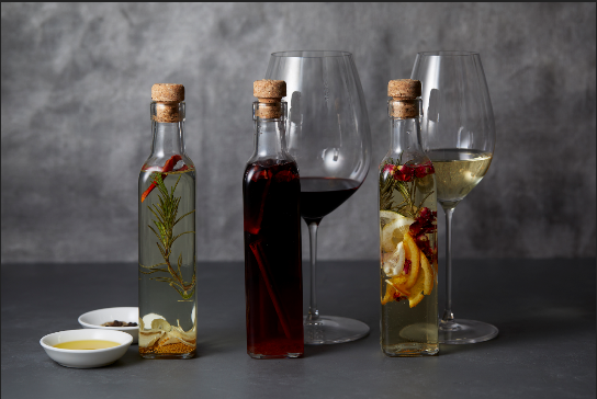 JWハーブビネガー＆ワインボトル　（※9月上旬発売予定） オリーブオイル用、赤ワイン用、白ワイン用 各ボトル  2000円