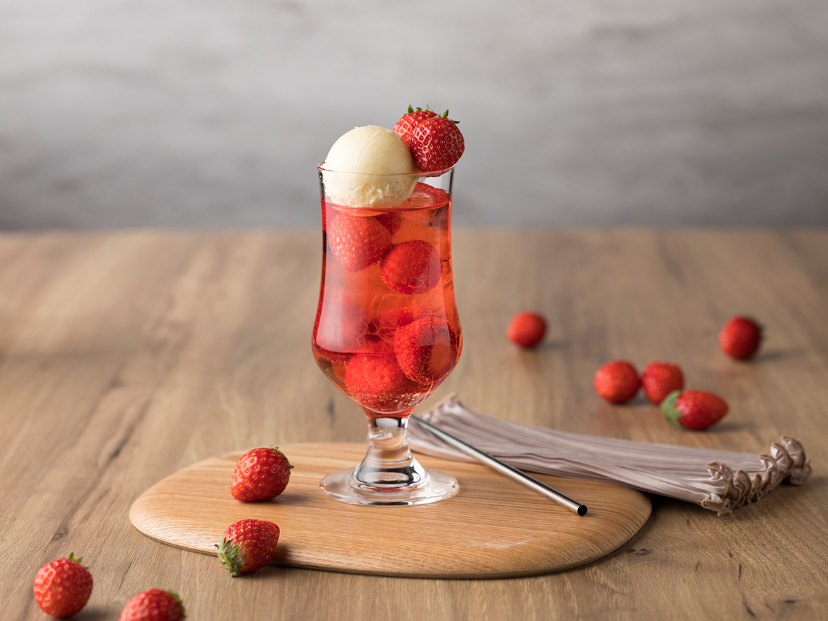 夏いちごのクリームソーダ 2200円