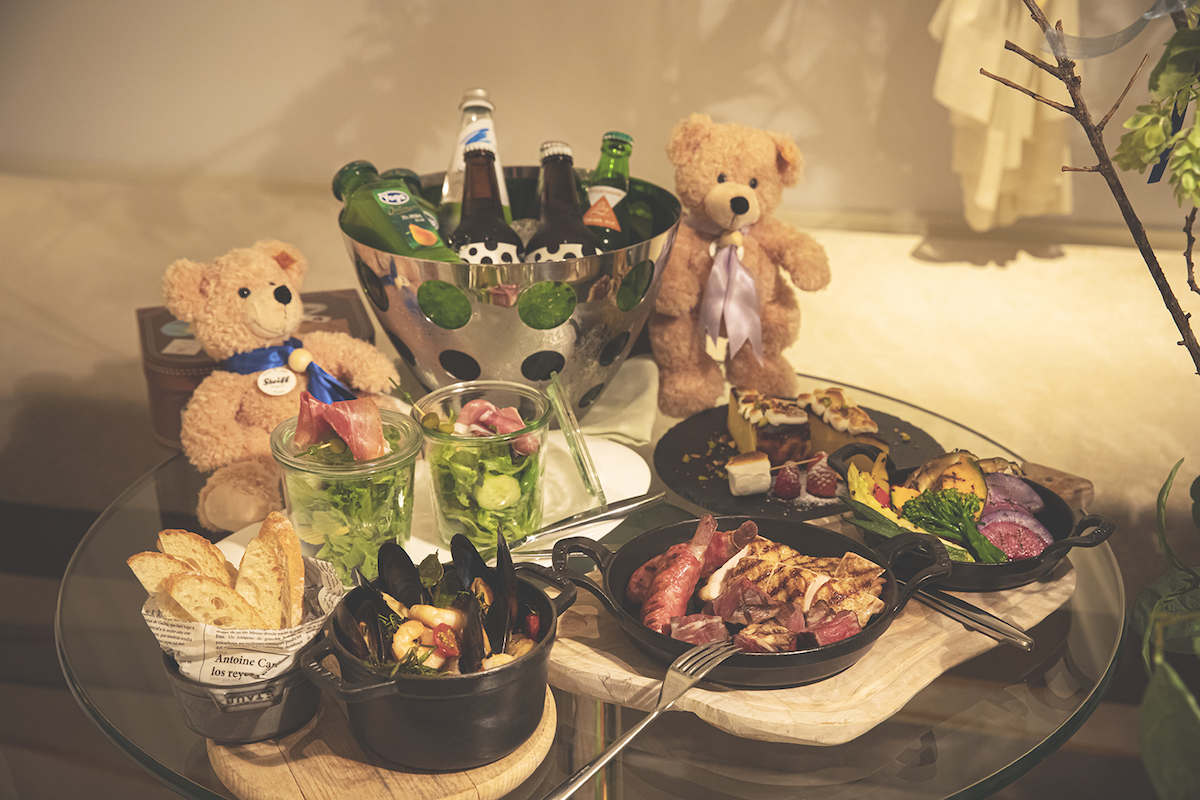 テディベアとグランピングディナーイメージ（ザ・プリンスギャラリー 東京紀尾井町）