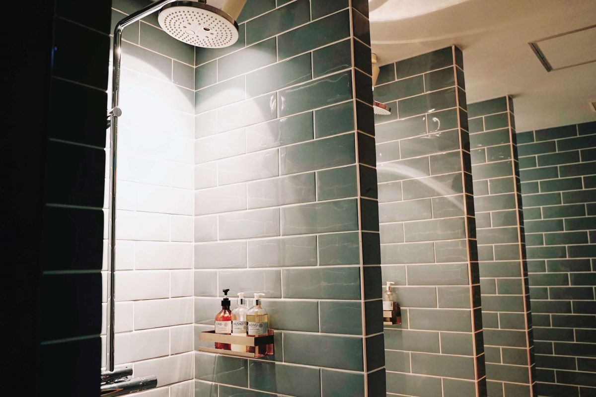 シャワースペース