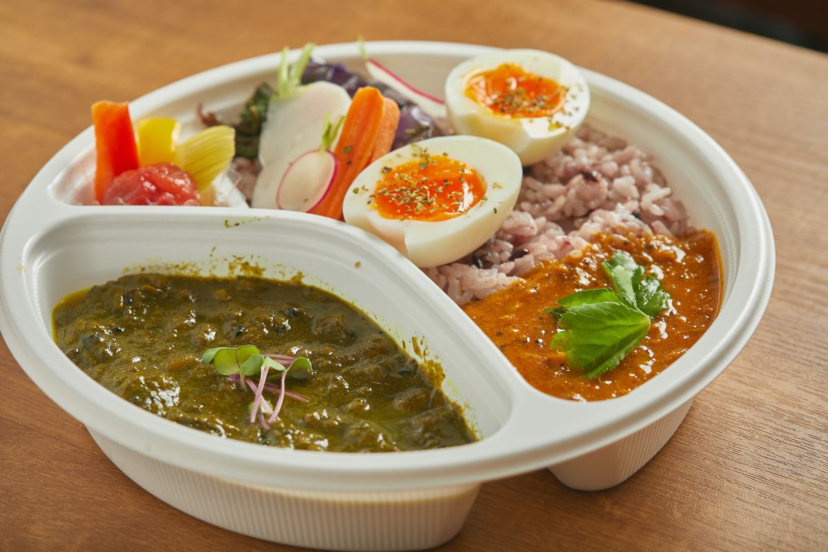 日替わり２種盛りお弁当　950円（ヴィーガンお弁当も950円）