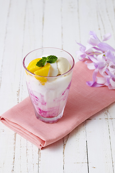  「完熟バナナジェラートのヨーグルトラッシー」902円