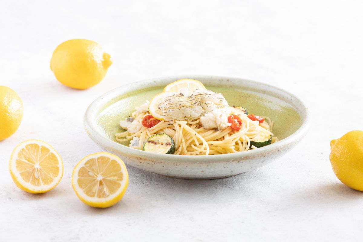 鱧（はも）とズッキーニのレモンパスタ 1200円