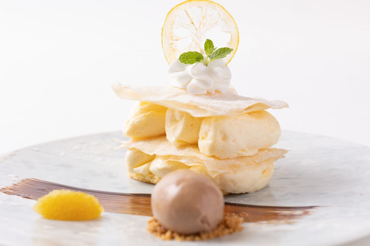 レモンムースのミルフィーユ風 800円