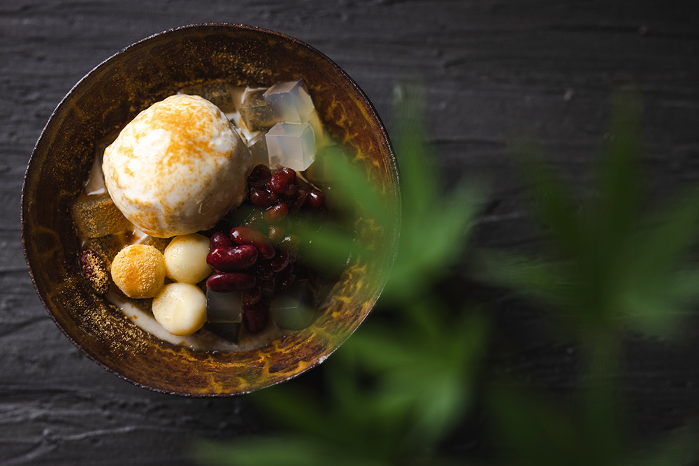 「笹一 吟醸クリームあんみつ」950円