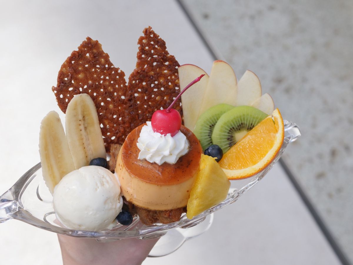 プリンアラモード　1200円