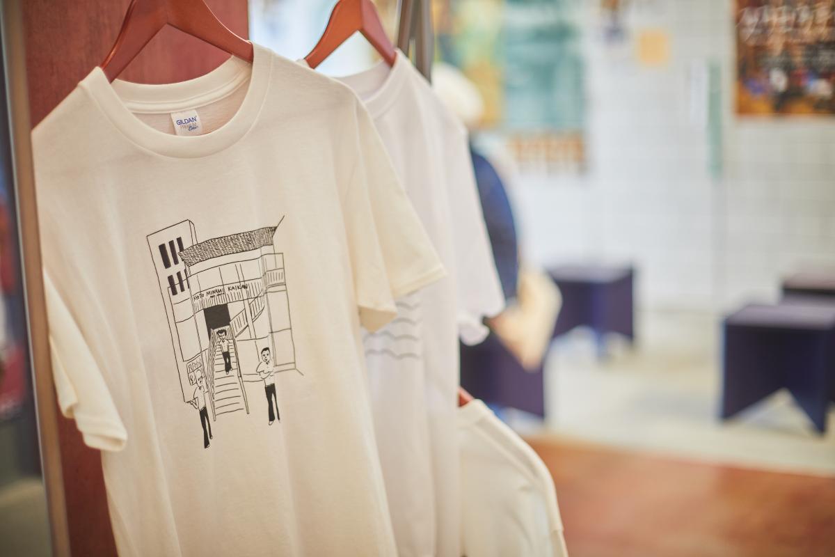 京都みなみ会館オリジナルTシャツも販売中