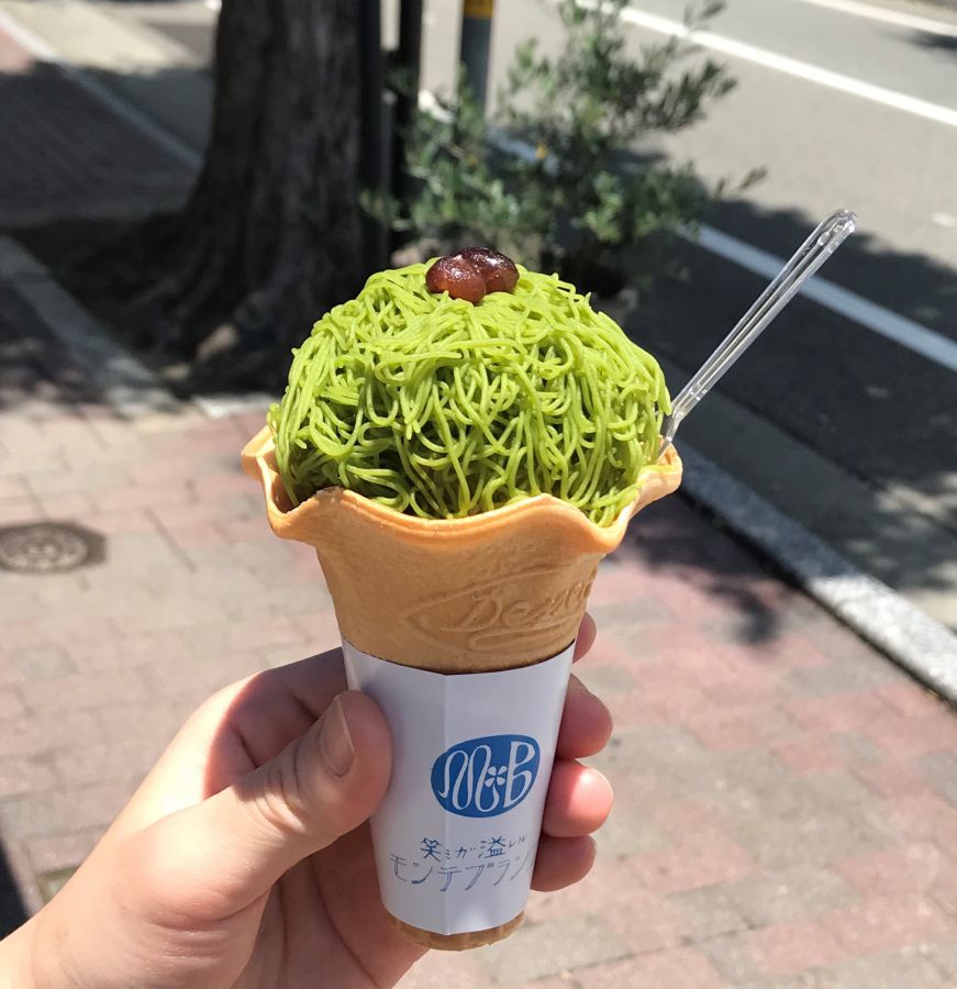 ソフトクリーム 抹茶（他に、くり、いも、かぼちゃ、焙じ茶／テイクアウトのみ）各680円