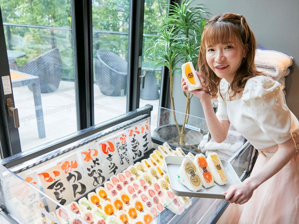 フルーツサンド 時価  ※その日の仕入れ状況や果物によって価格は異なります