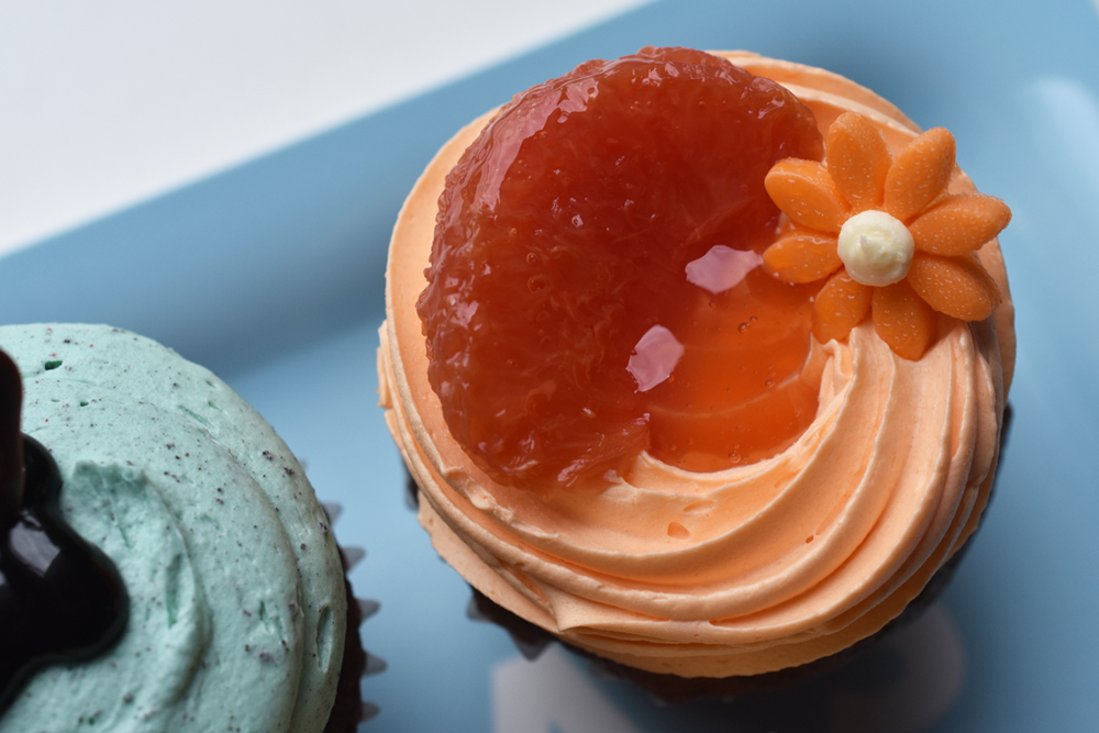 「ブラットオレンジ」レギュラー 573円