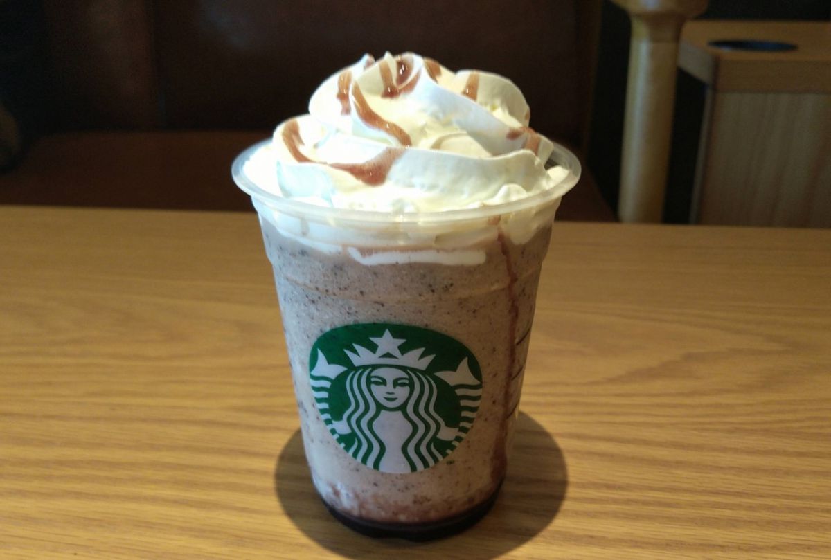 「愛知 でらうみゃ あんこコーヒー フラペチーノ®」Tall 669円（お持ち帰り）/ 682円（店内利用）※Tallサイズのみ　