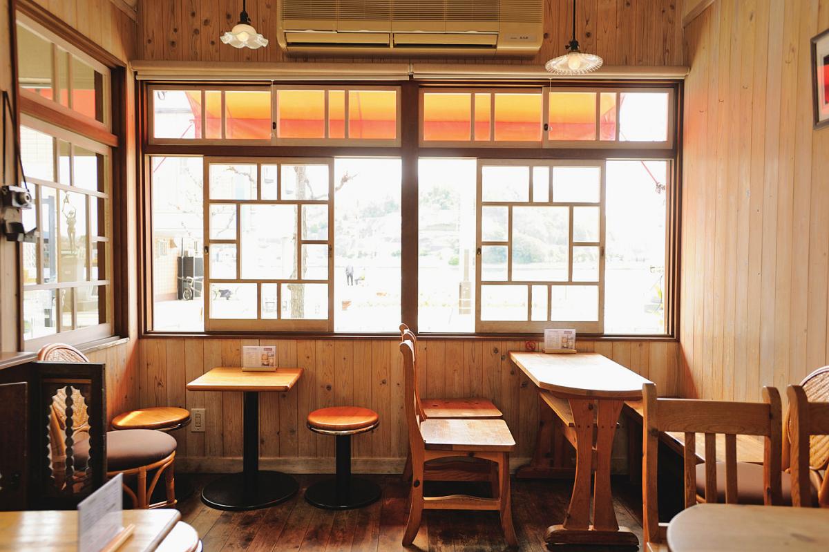 レトロな雰囲気のモナカルーム