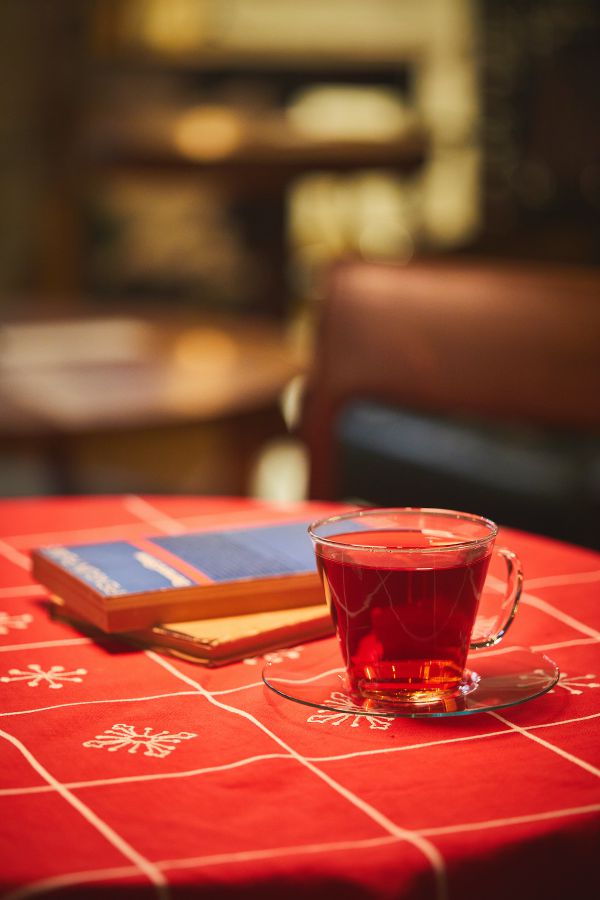 季節のおすすめハーブティ 500円（1時間の席チャージ料込み）