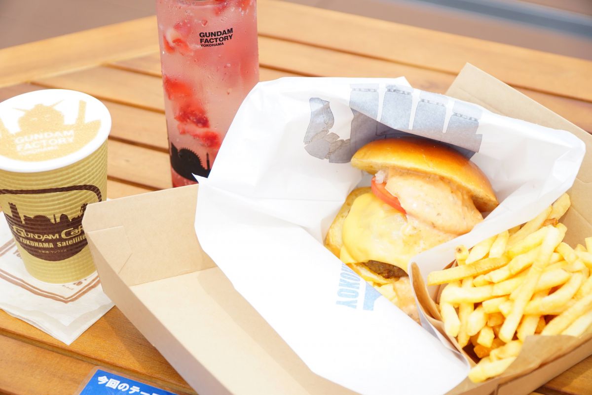 「GUNDAM FACTORY YOKOHAMA チーズバーガー Produced by 尾島商店」1430円