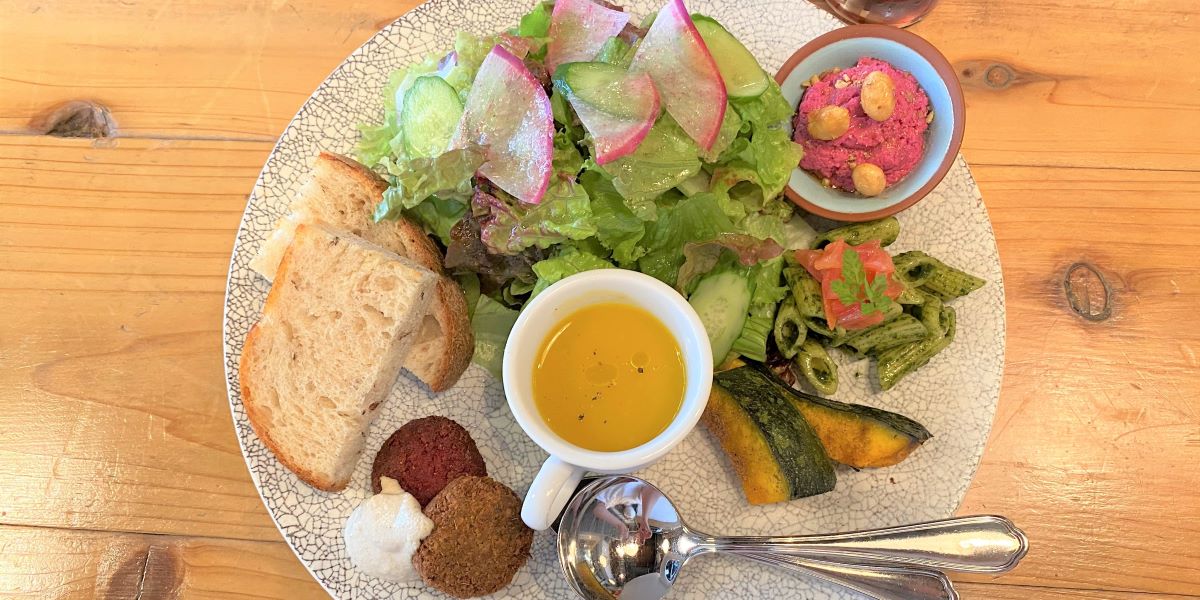 体にも環境にもいいものだけを選りすぐり！神田のサスティナブルレストラン「Sustainable Kitchen Rosy」