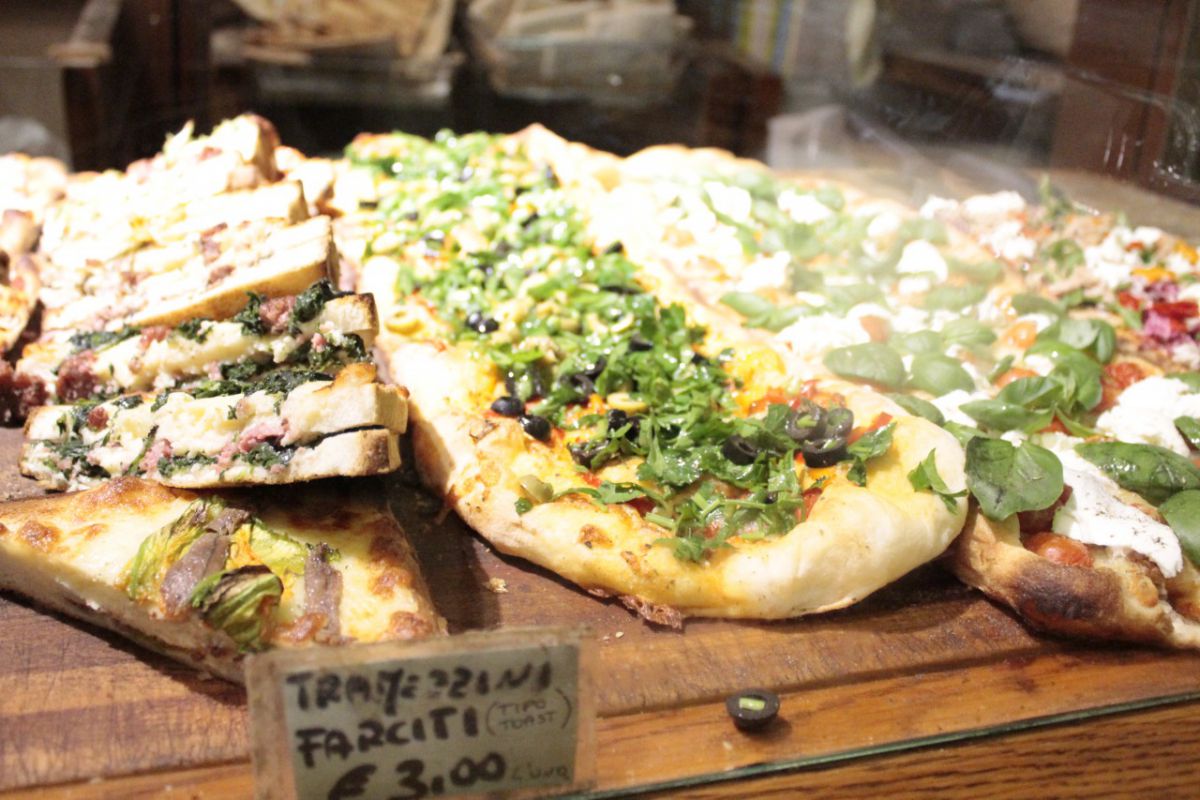 ローマピッツァは丸くない！