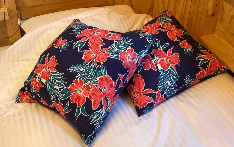 フラガールのステージ衣装と同じデザインのクッションカバー