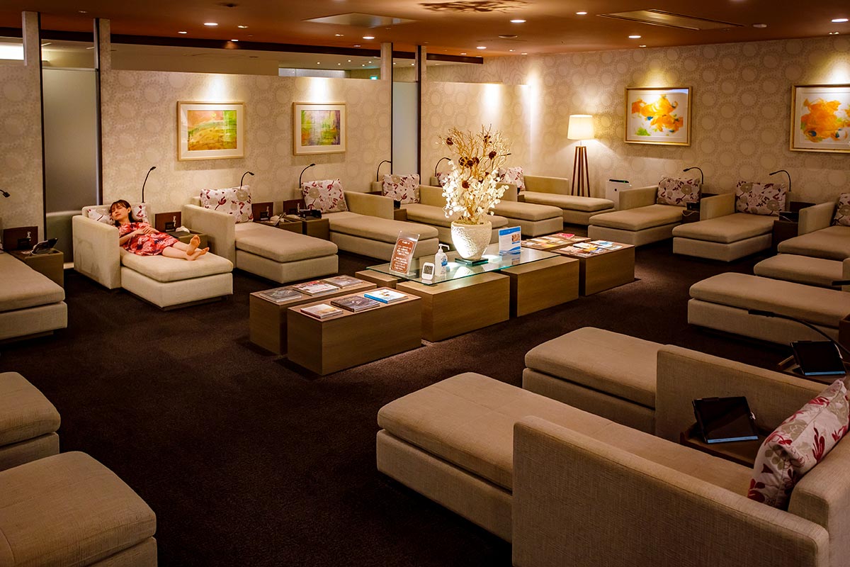 レディースラウンジ