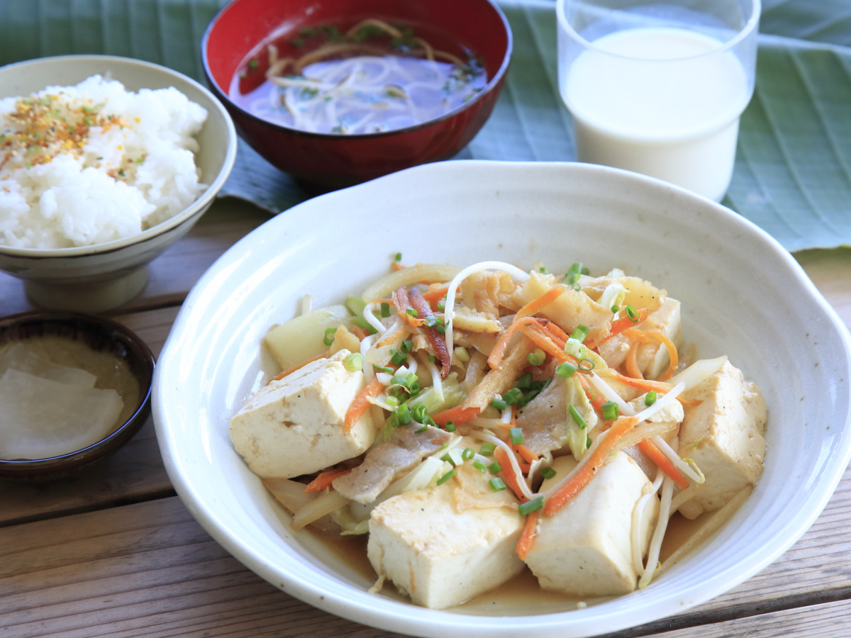 「豆腐ちゃんぷるー定食」550円 ※9時以降に注文可能