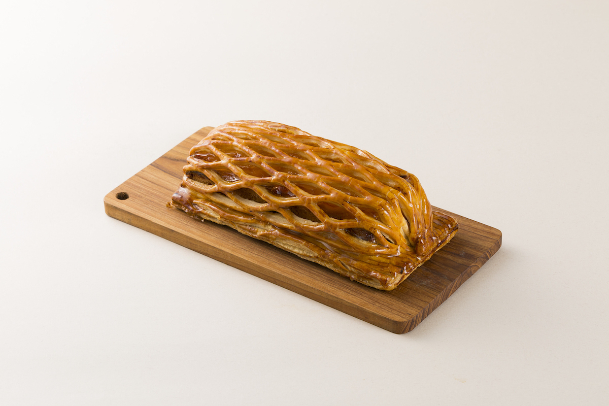 「アップルパイ」1,296円 店舗:マイスターシュ トュック ユーハイム