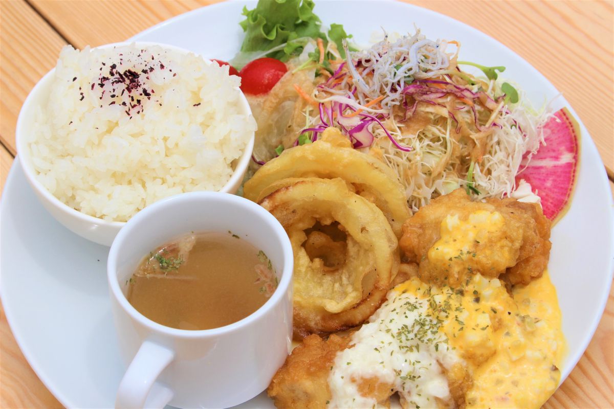 淡路鶏チキン南蛮定食 1200円